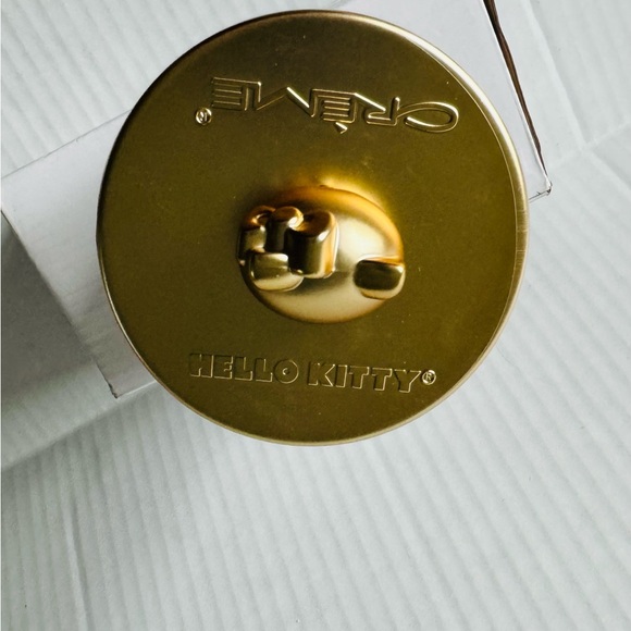 💚 HELLO KITTY-Cotton pads in an adorable, reusable Hello Kitty container - Picture 5 of 11